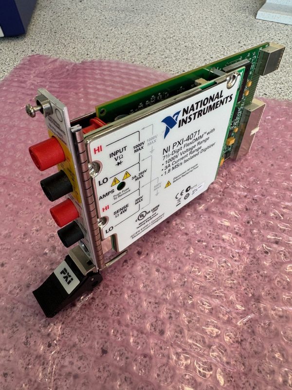 Мультиметр National Instruments PXI-4071