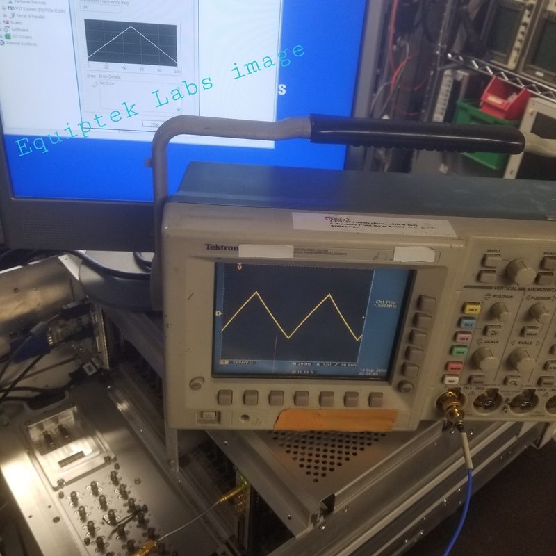 Генератор сигналов National Instruments PXI-5441