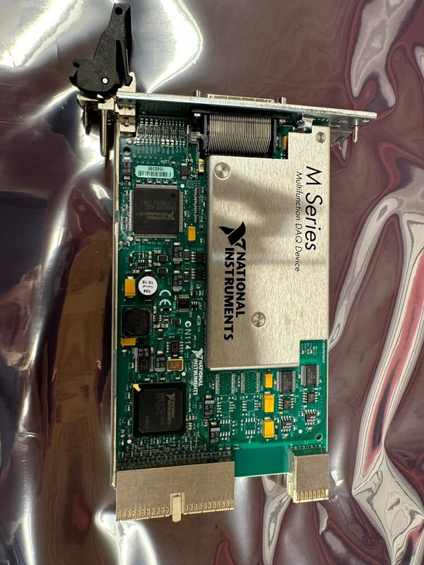 Тестер National Instruments PXI-6255