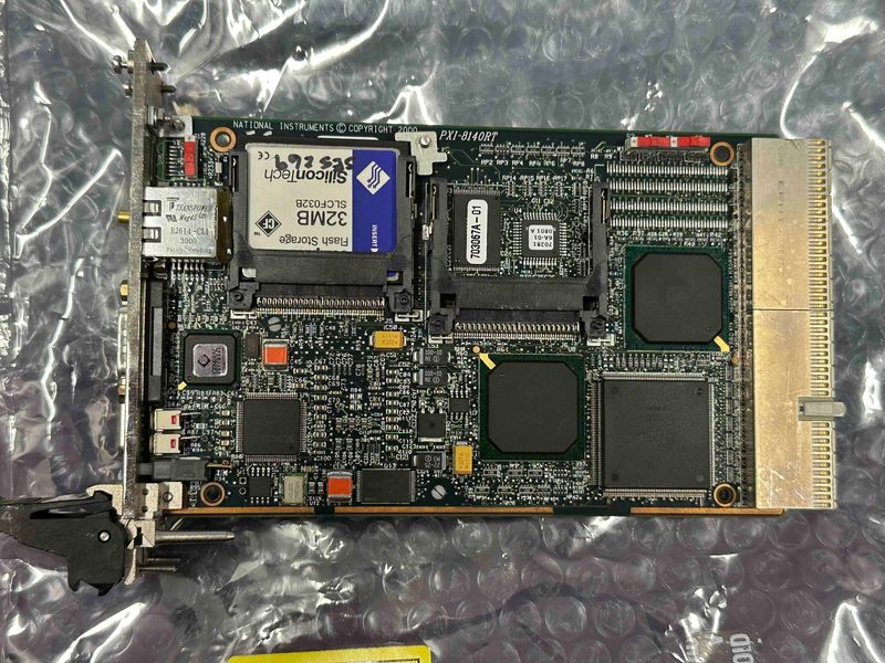 Тестер National Instruments PXI-8140RT