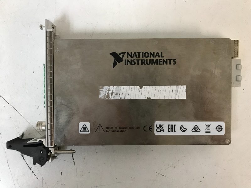 Тестер National Instruments PXIE-4139