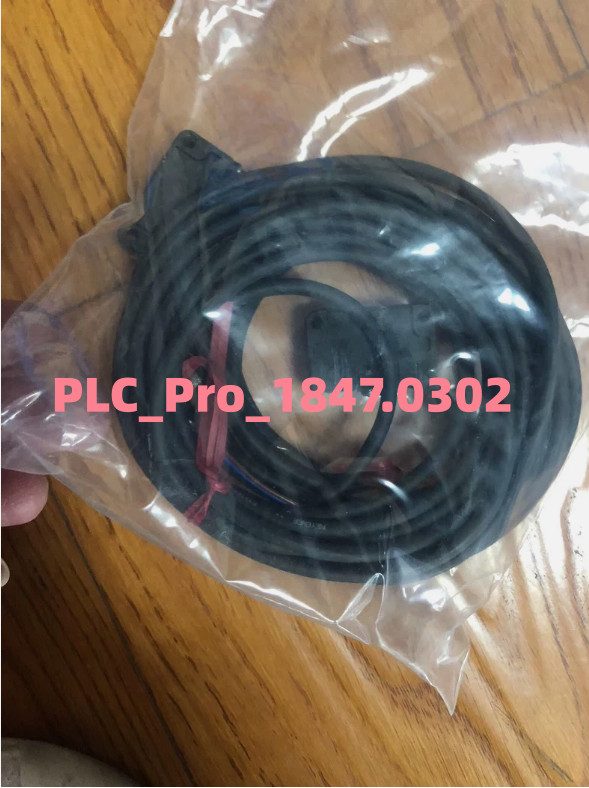Фотоэлектрический датчик Keyence PZ-G52PR