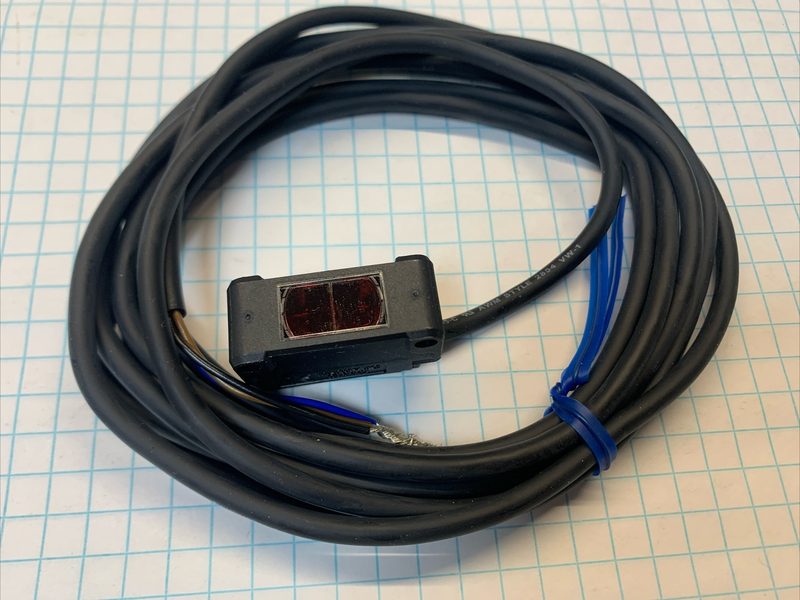 Фотоэлектрический датчик Keyence PZ-G61N