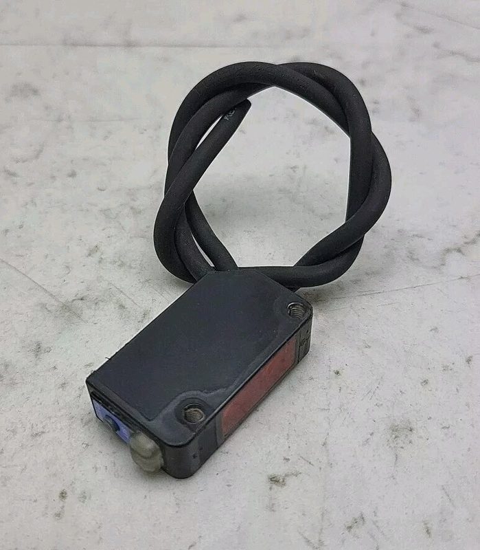 Фотоэлектрический датчик Keyence PZ-V11P