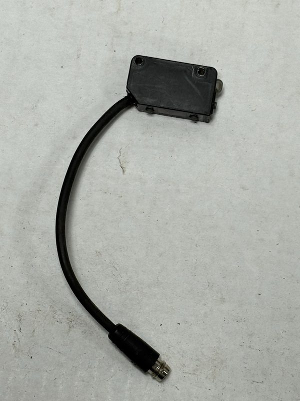 Фотоэлектрический датчик Keyence PZ-V12P
