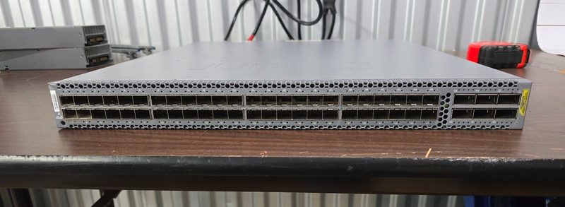 Коммутатор Juniper QFX5100-48S-AFI