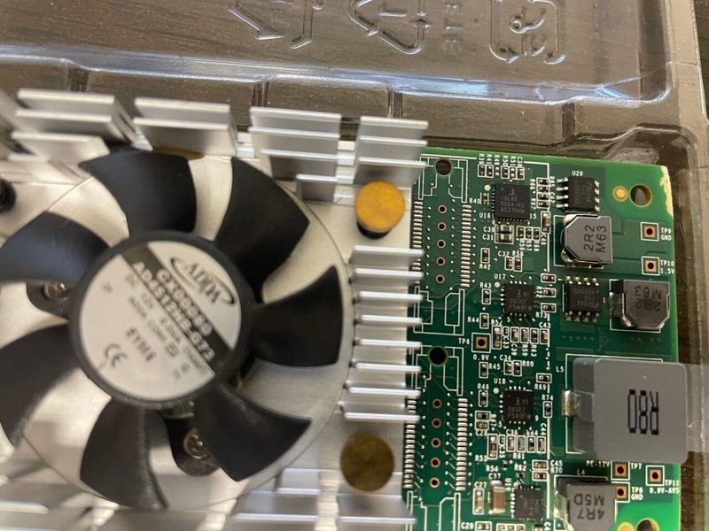 Контроллер Dell QLE2662L