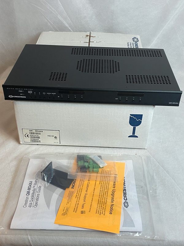 Матричный коммутатор Crestron QM-MD4X4