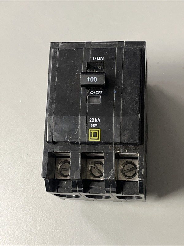 Автоматический выключатель QO3100VH