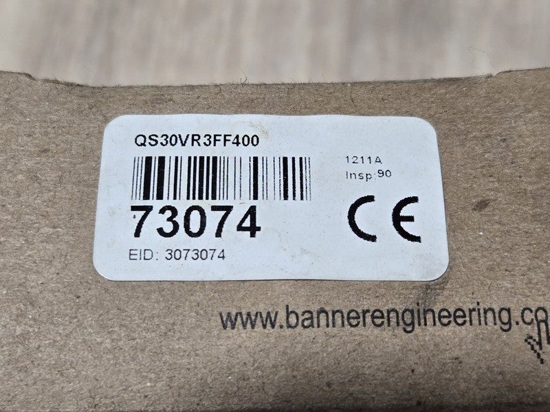 Фотоэлектрический датчик Banner QS30VR3FF400