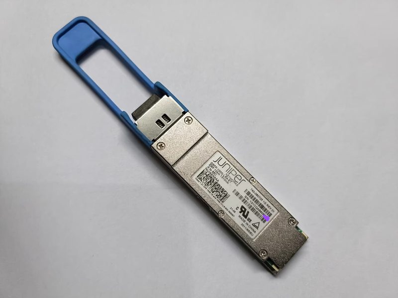 Трансивер Juniper QSFP-100G-LR4-ET