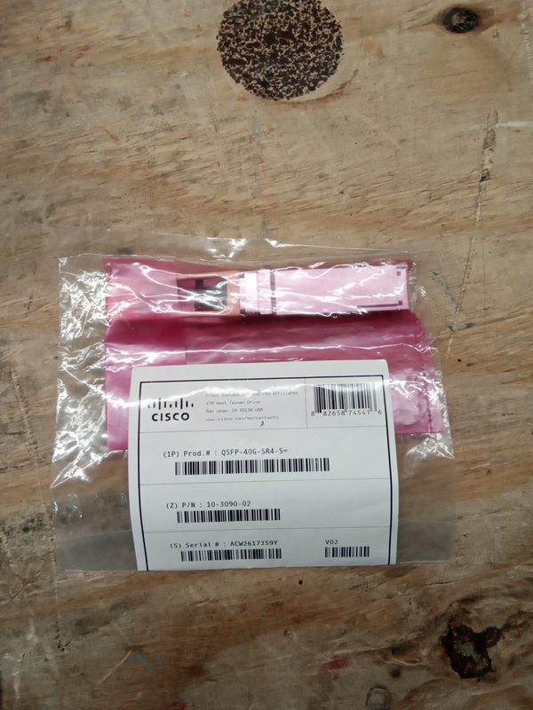 Трансивер Cisco QSFP-40G-SR4-S