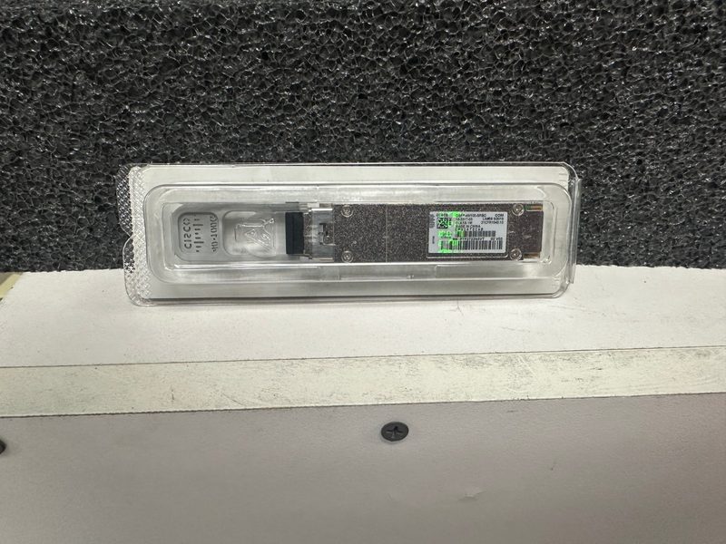 Трансивер Cisco QSFP-40/100-SRBD