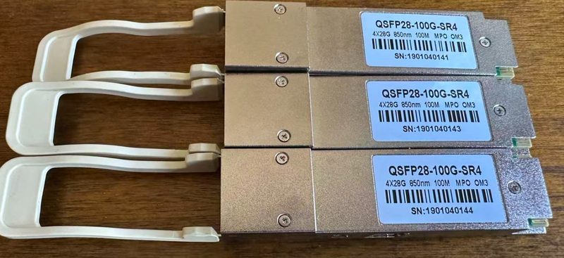 Трансивер Dell QSFP28-100G-SR4