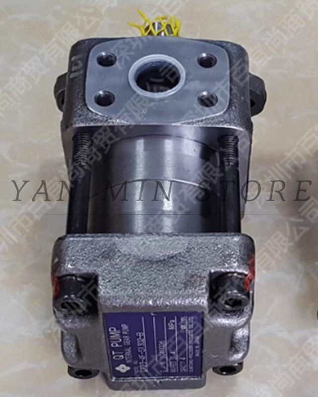 Насос QT52-63F-Z