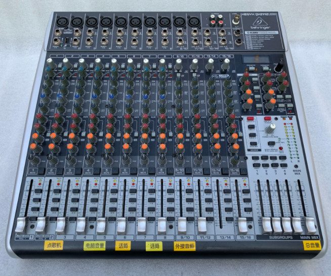 Микшерный пульт QX2442USB