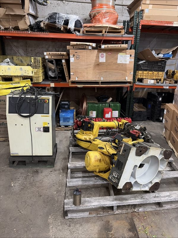 Робот FANUC R-2000IB/165F