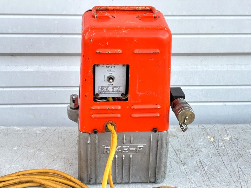Насос R14E-F
