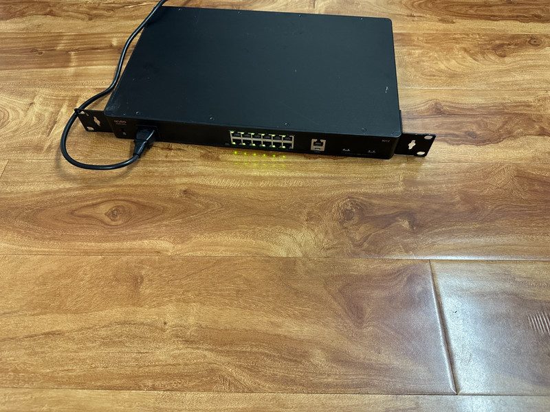 Коммутатор HPE R1B31A