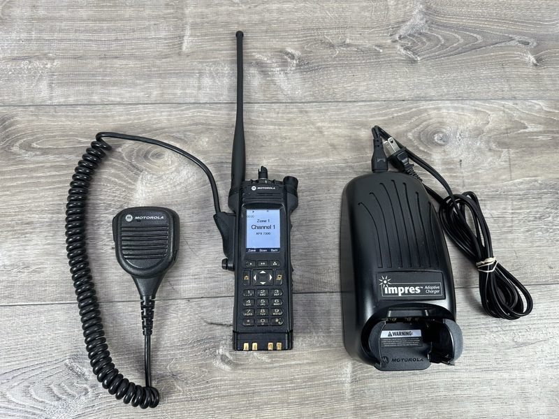 Радиостанция Motorola R2-7/800