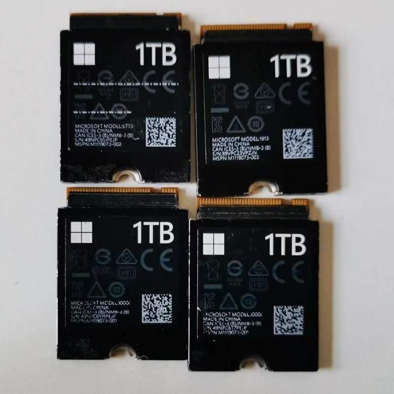 SSD-накопитель Samsung R31264