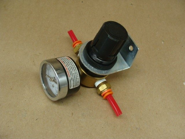 Регулятор давления Parker R364-02CG