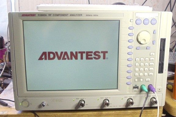 Анализатор цепей Advantest R3860A