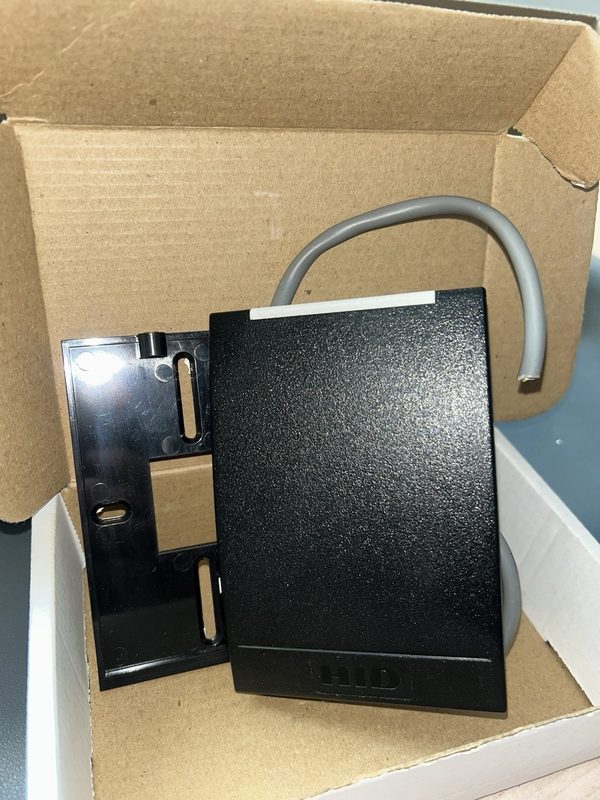 Оборудование видеонаблюдения HID R40CKNN