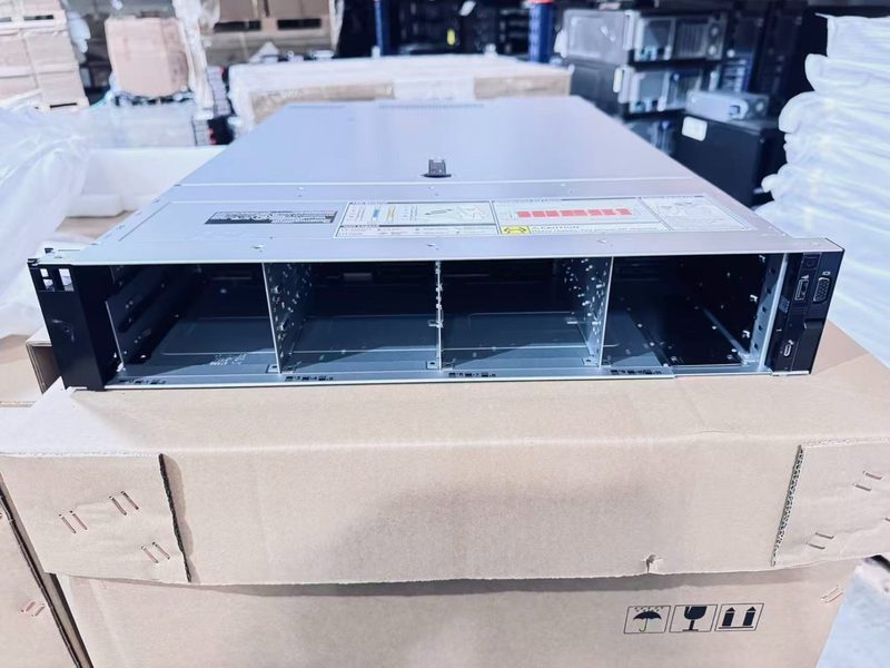 Сервер Dell R550