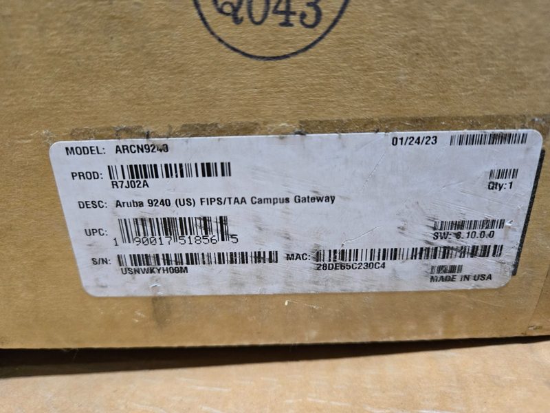 Коммутатор HPE R7J02A
