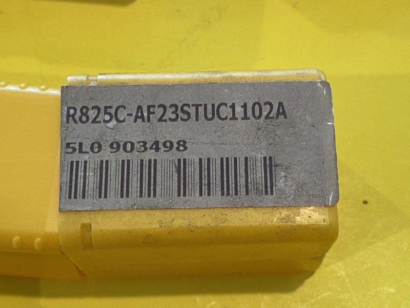 Режущий инструмент Sandvik R825C-AF23STUC1102A