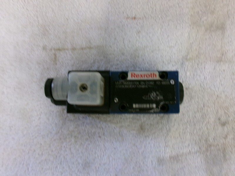 Электромагнитный клапан Bosch Rexroth R900551704