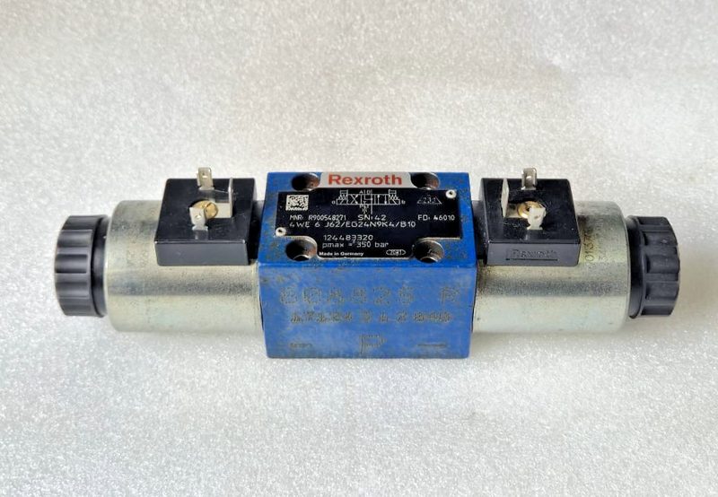 Пневмораспределитель Bosch Rexroth R900561278
