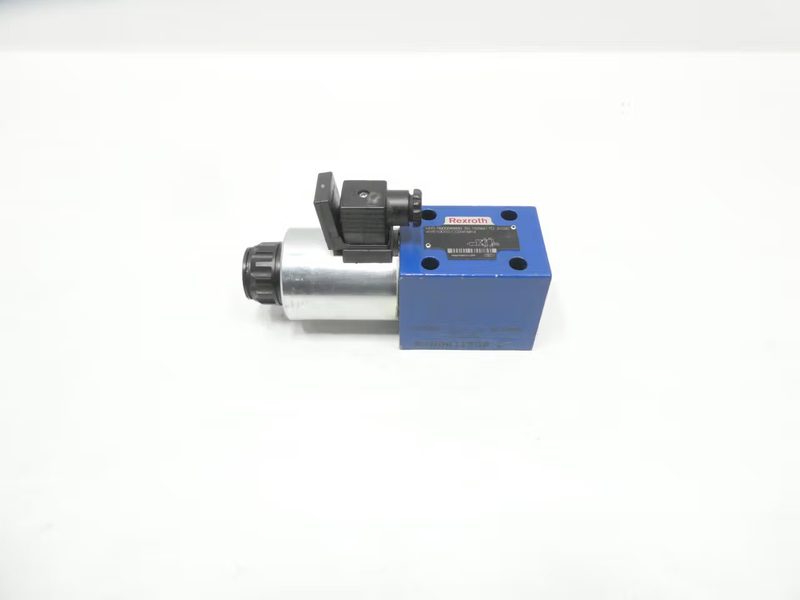 Пневмораспределитель Bosch Rexroth R900589933