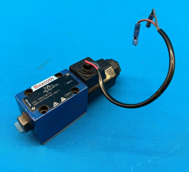 Электромагнитный клапан Bosch Rexroth R900738733