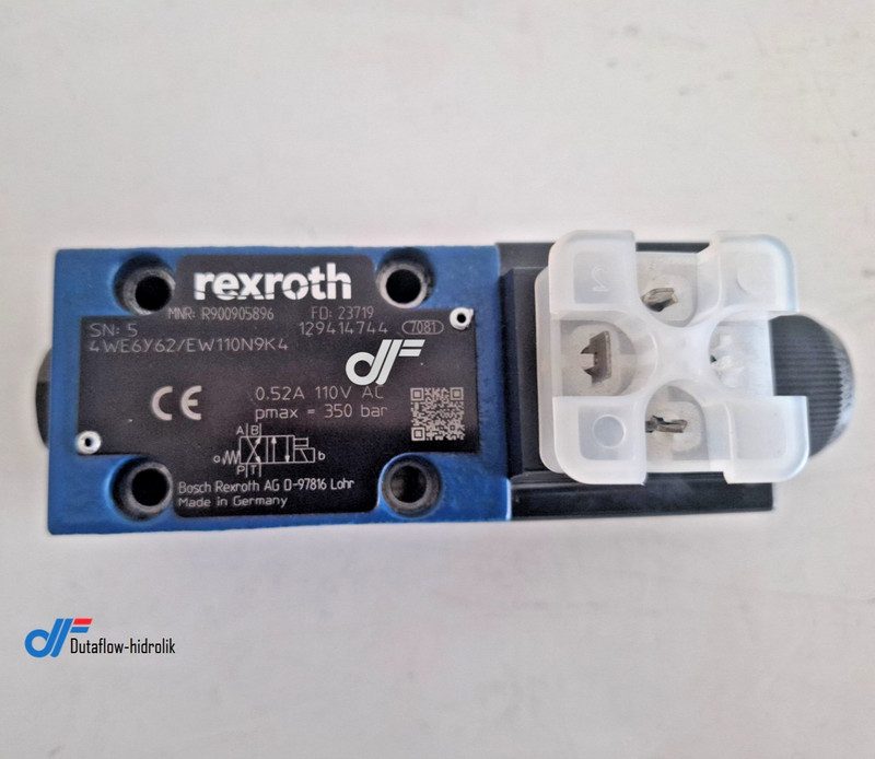 Пневмораспределитель Bosch Rexroth R900905896
