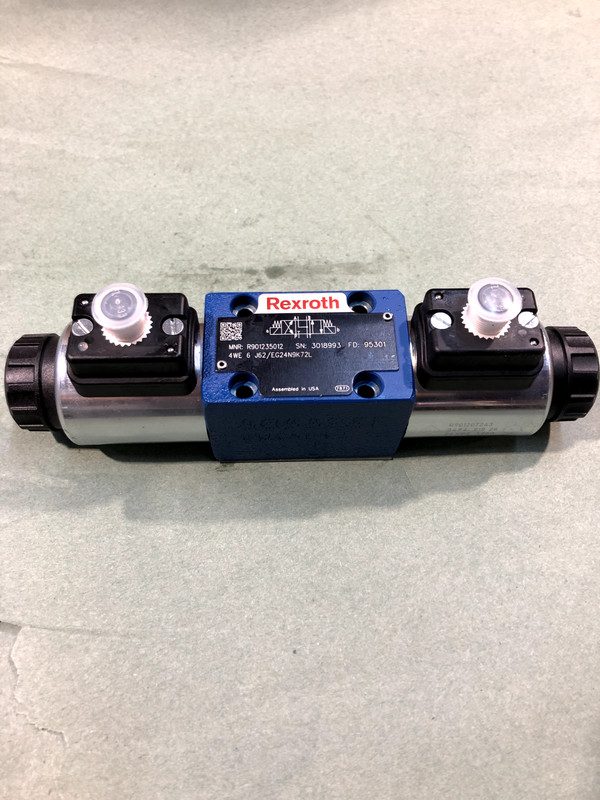 Пневмораспределитель Bosch Rexroth R901235012