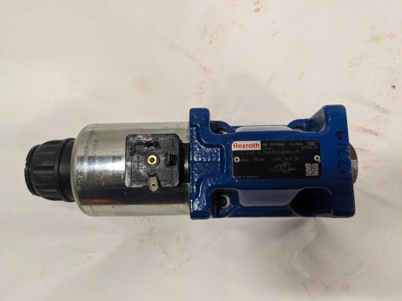 Пневмораспределитель Bosch Rexroth R901328460