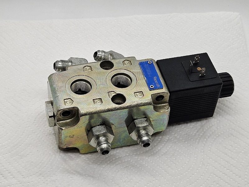 Пневмораспределитель Bosch Rexroth R933000010