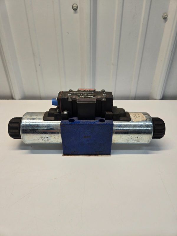 Пневмораспределитель Bosch Rexroth R978016003