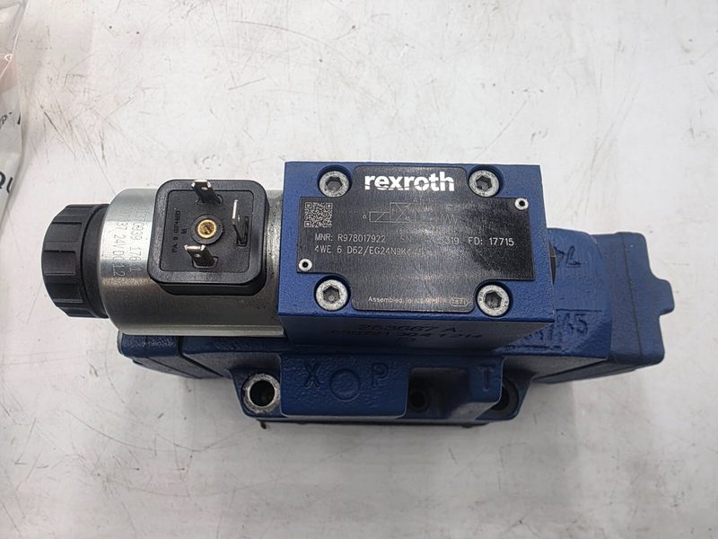 Пневмораспределитель Bosch Rexroth R978017922