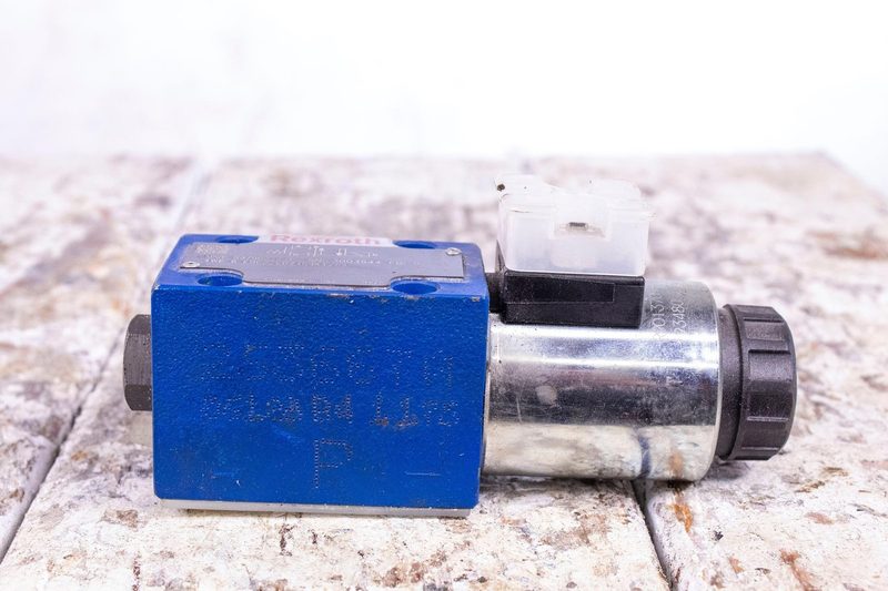 Пневмораспределитель Bosch Rexroth R978024421