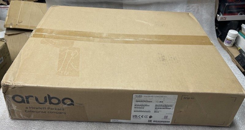 Коммутатор HPE R9Y03A