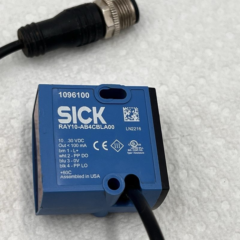 Датчик приближения SICK RAY10-AB4CBLA00