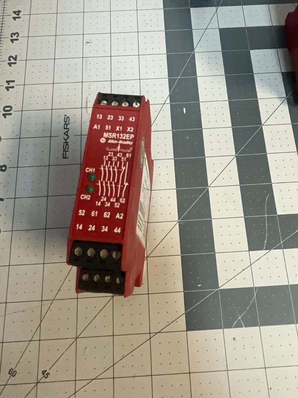 Реле безопасности Allen-Bradley RELAY-MSR132EP