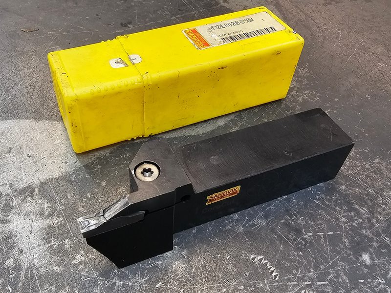 Режущий инструмент Sandvik RF123L110-20B-075BM