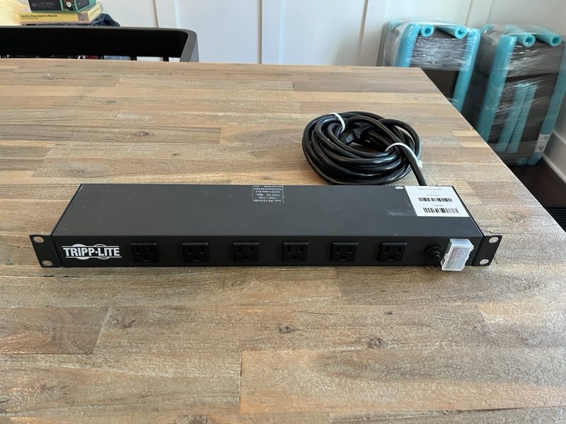 Tripp Lite RS-1215-RA