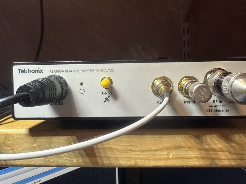 Анализатор спектра Tektronix RSA603A