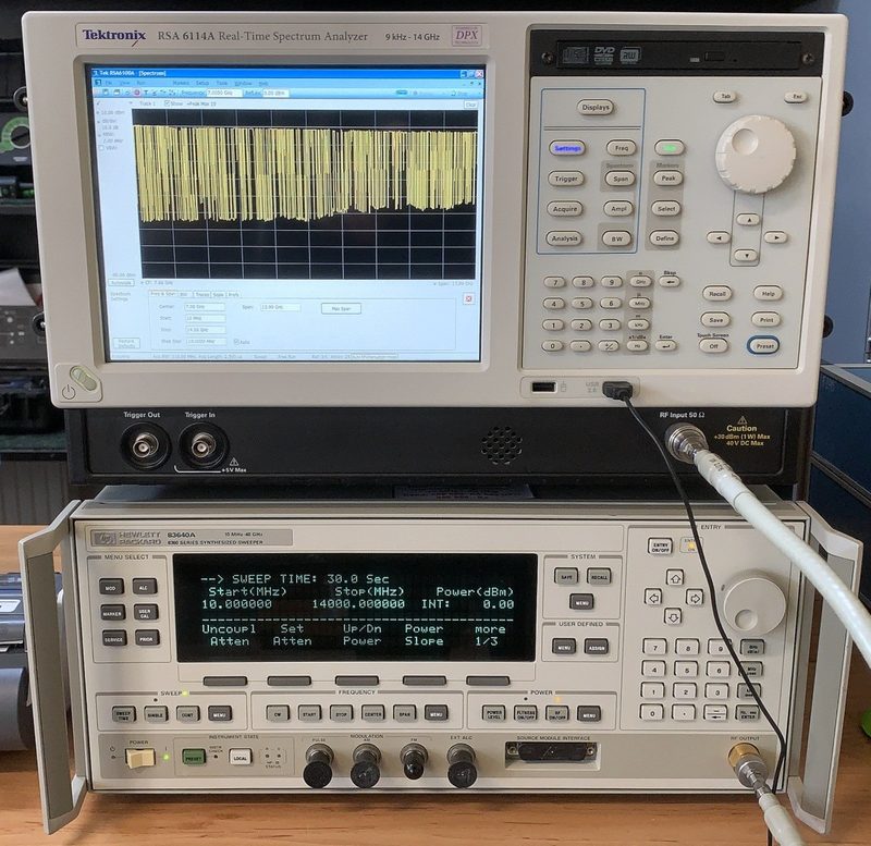 Анализатор спектра Tektronix RSA6114A