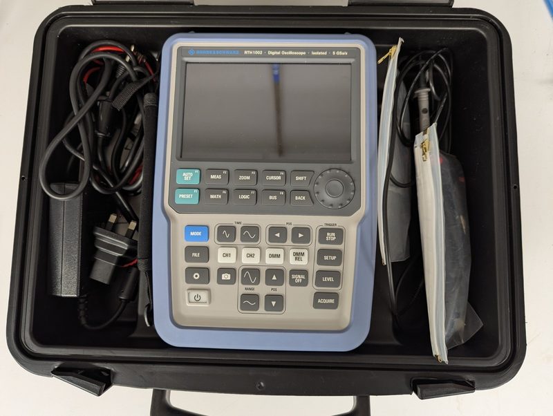 Осциллограф Rohde & Schwarz RTH1002